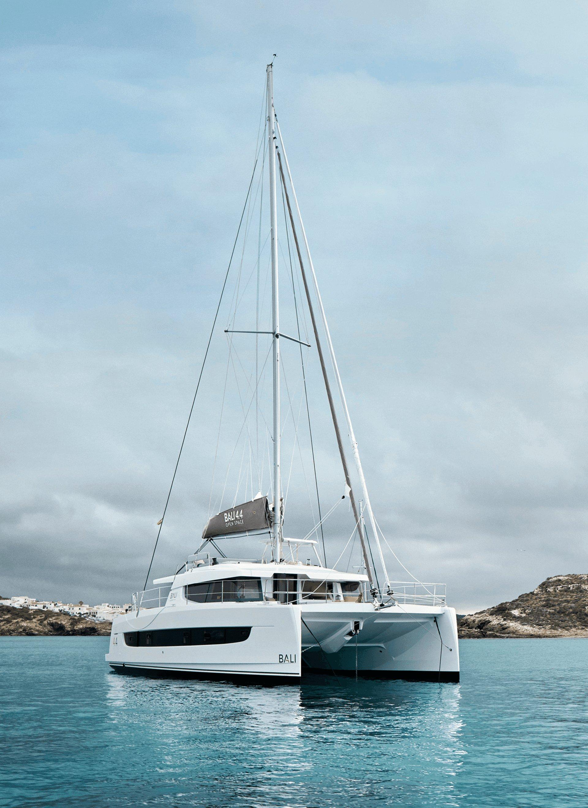 BALI Catamarans 4.4