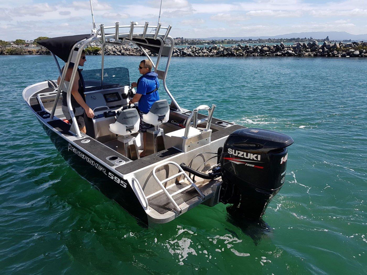 Kingfisher Boats 595 Centre Console