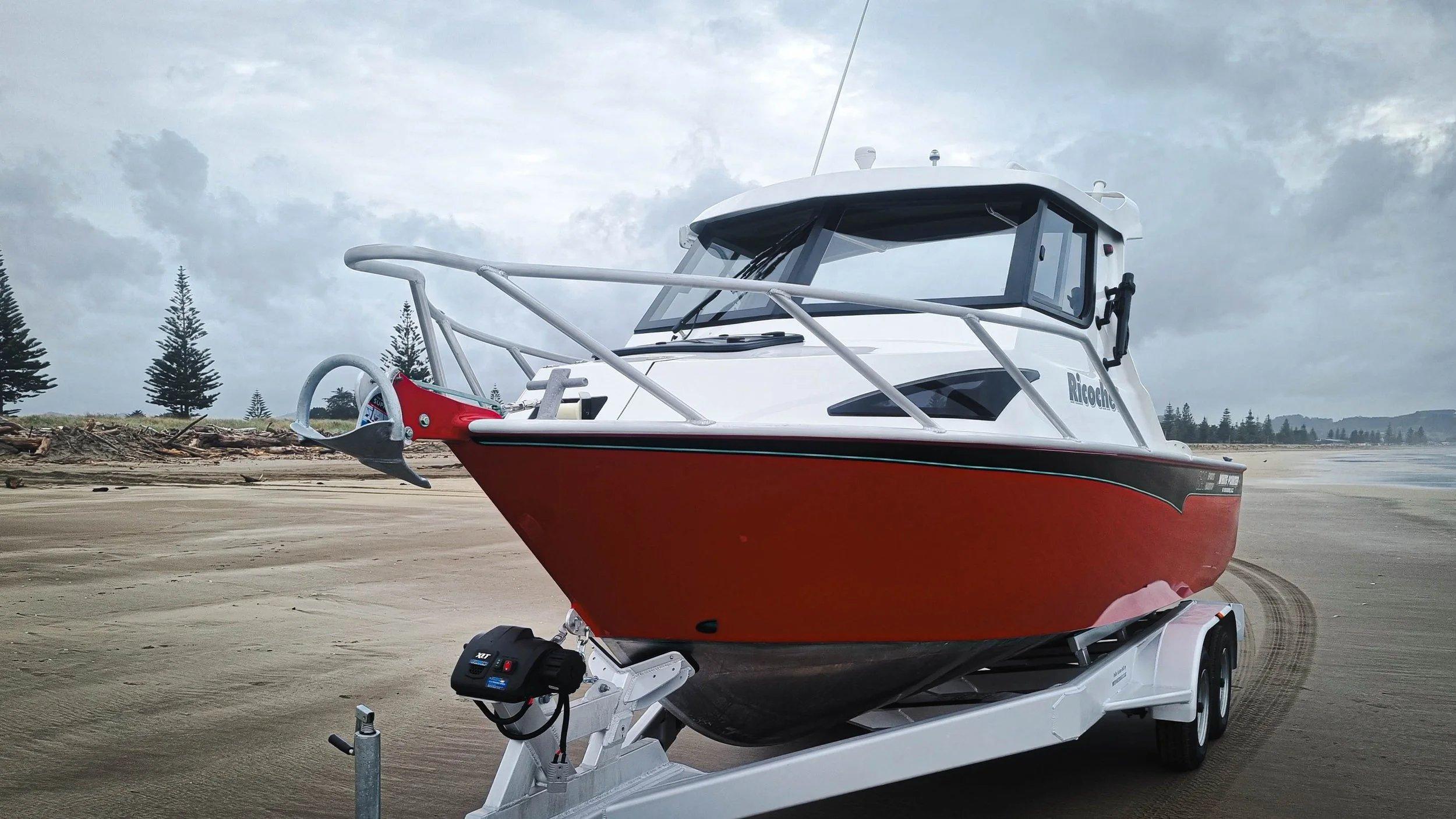 Thumbnail 4 - White Pointer Boats 620 Sports Hardtop
