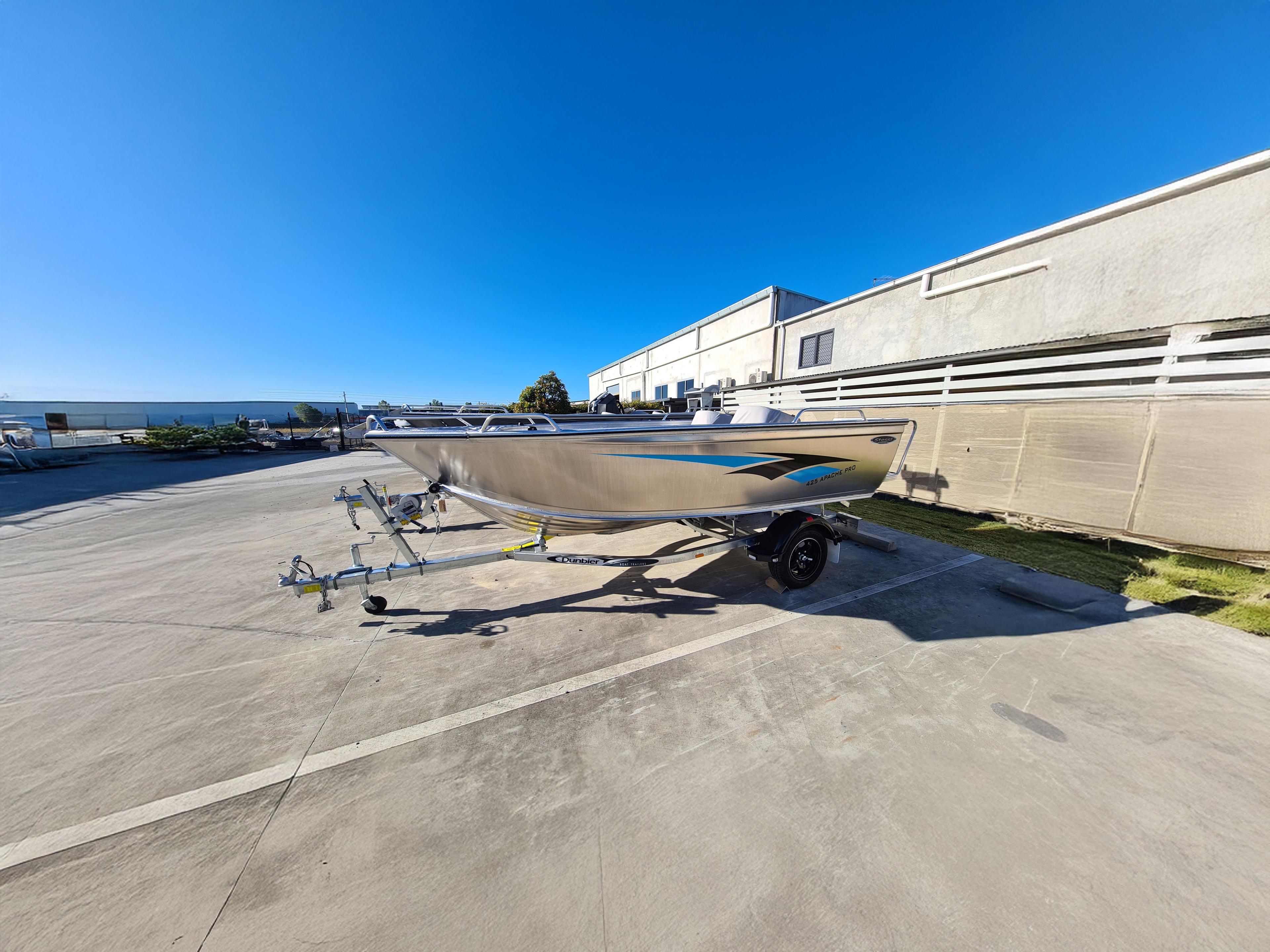 Stessl Boats Apache Pro - Tiller