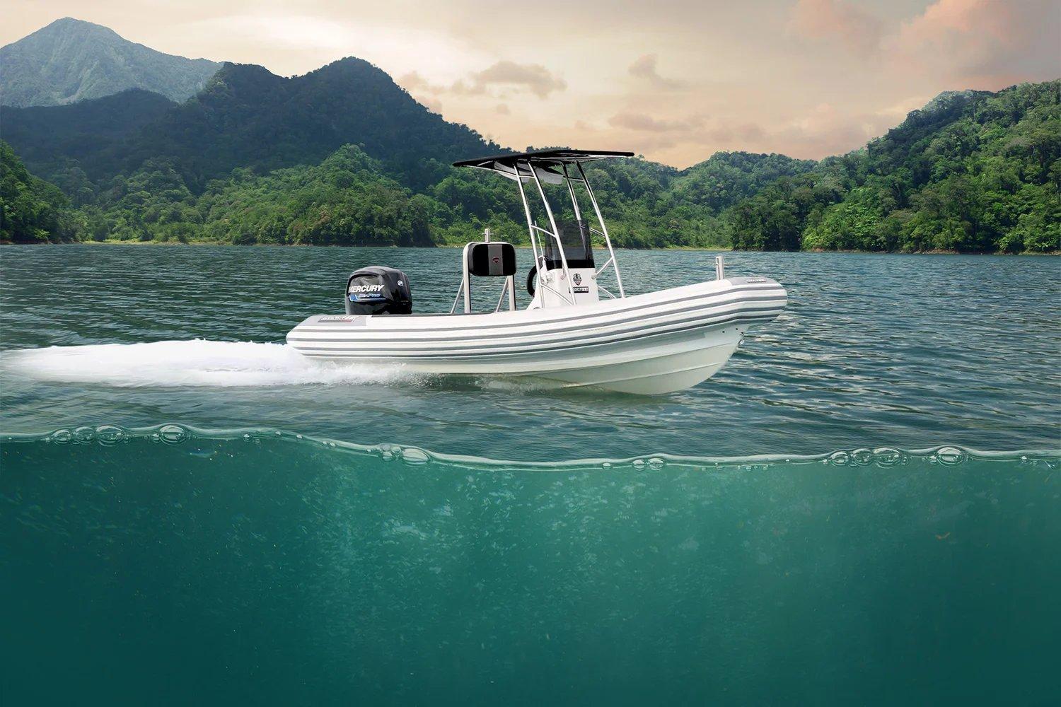 Fi Glass Invincible RIB 560 Centre Console