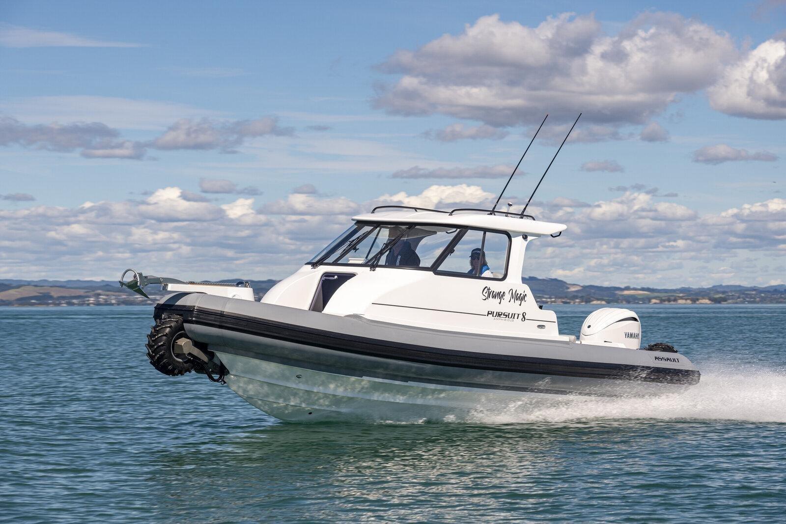 Pursuit 8 Amphibious