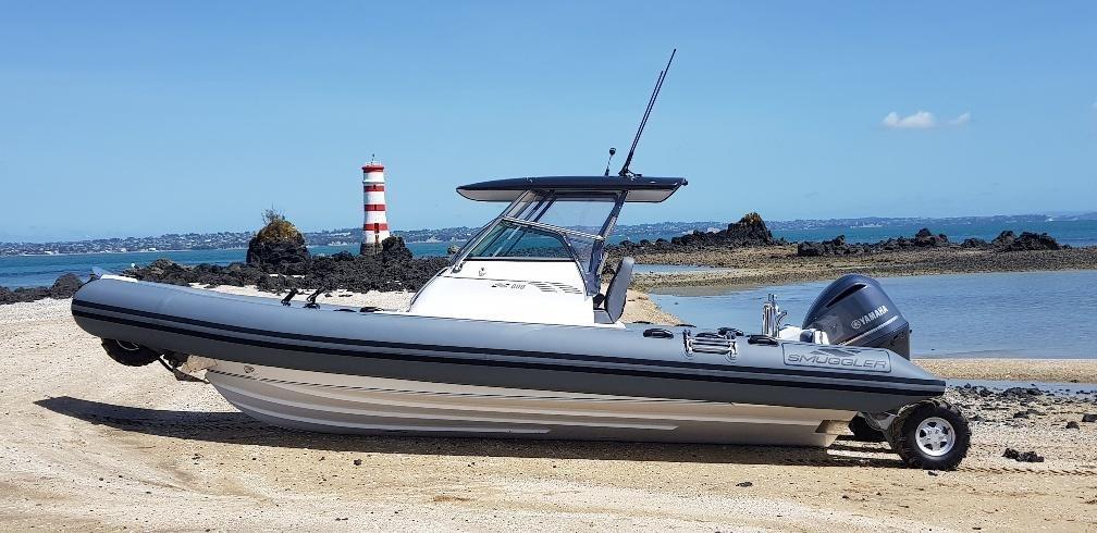 Smuggler Marine Strata 800 Mid Cabin