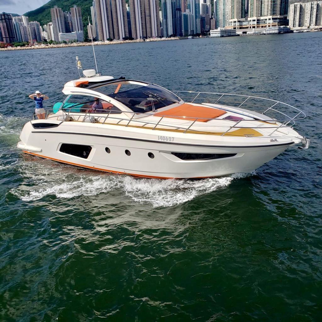 Atlantis 44