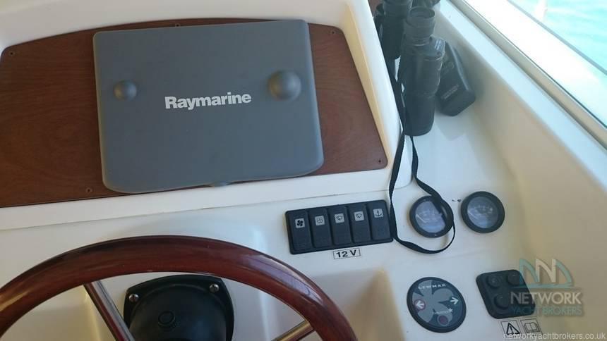 Thumbnail 11 - Beneteau Antares 980