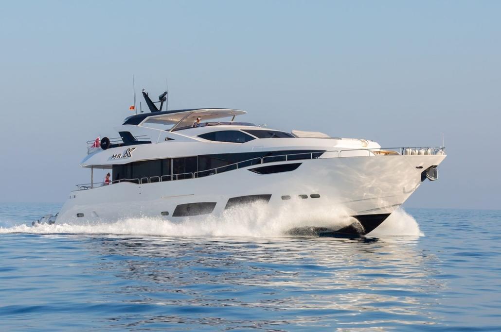 Sunseeker 95 Yacht