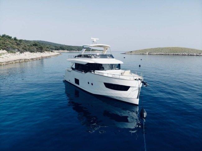 Absolute Yachts 58 Navetta