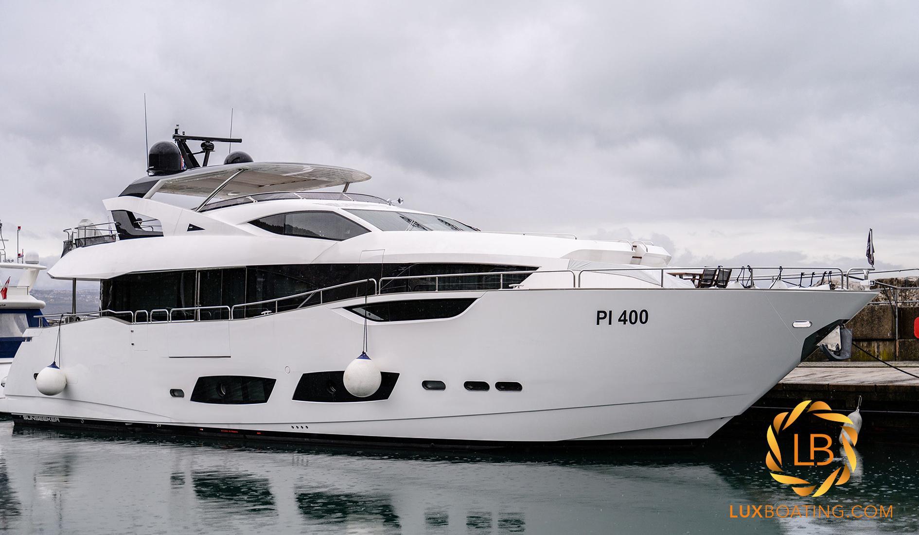 SUNSEEKER 95 YACHT