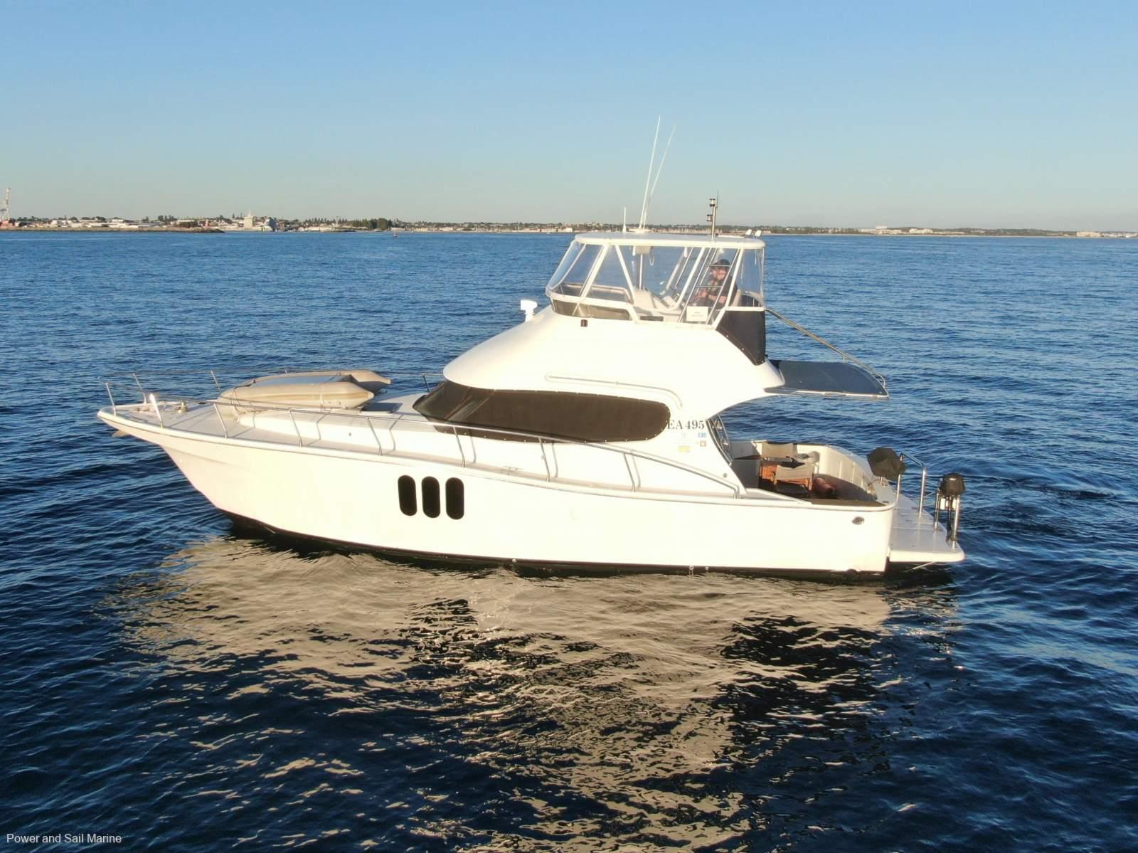 Thumbnail 36 - Bella 420 Flybridge Platinum