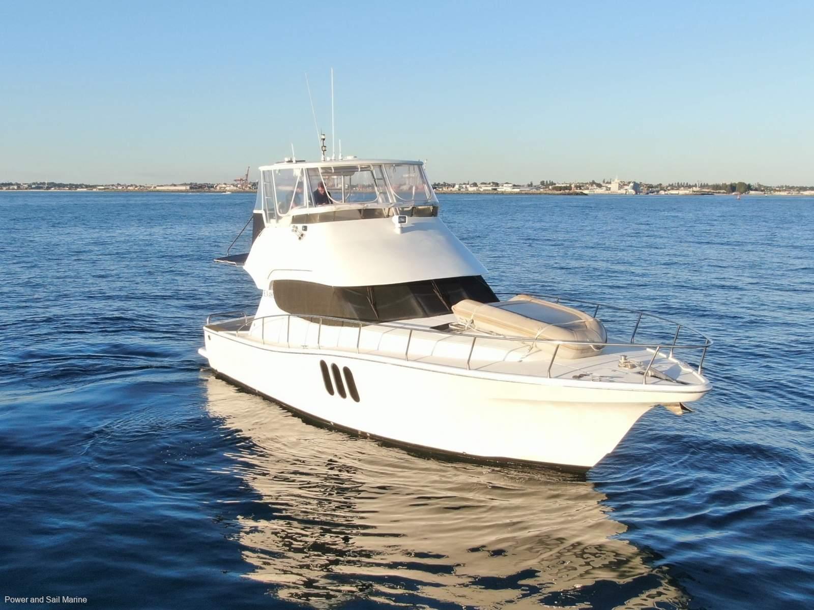 Thumbnail 40 - Bella 420 Flybridge Platinum