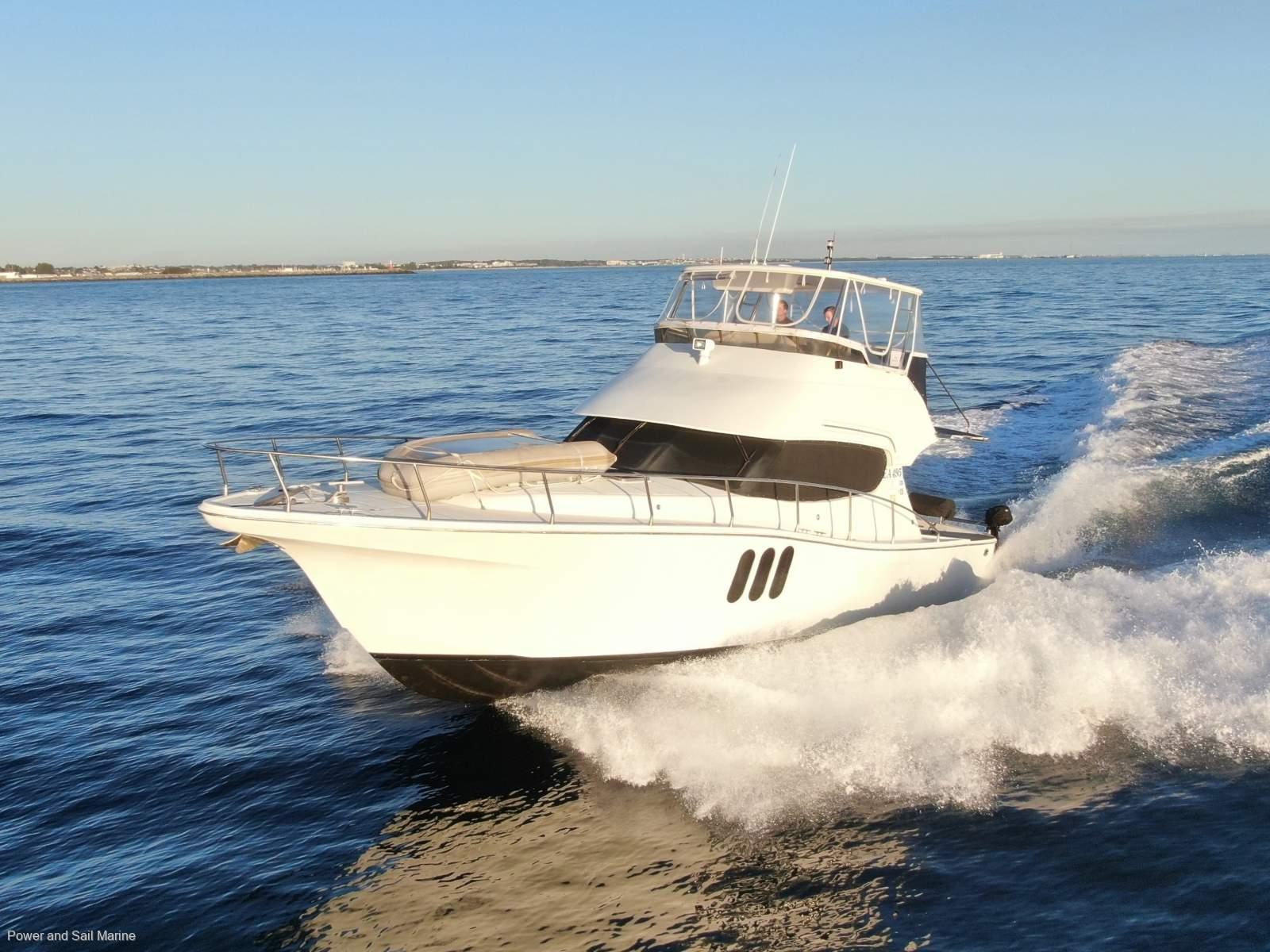 Thumbnail 2 - Bella 420 Flybridge Platinum