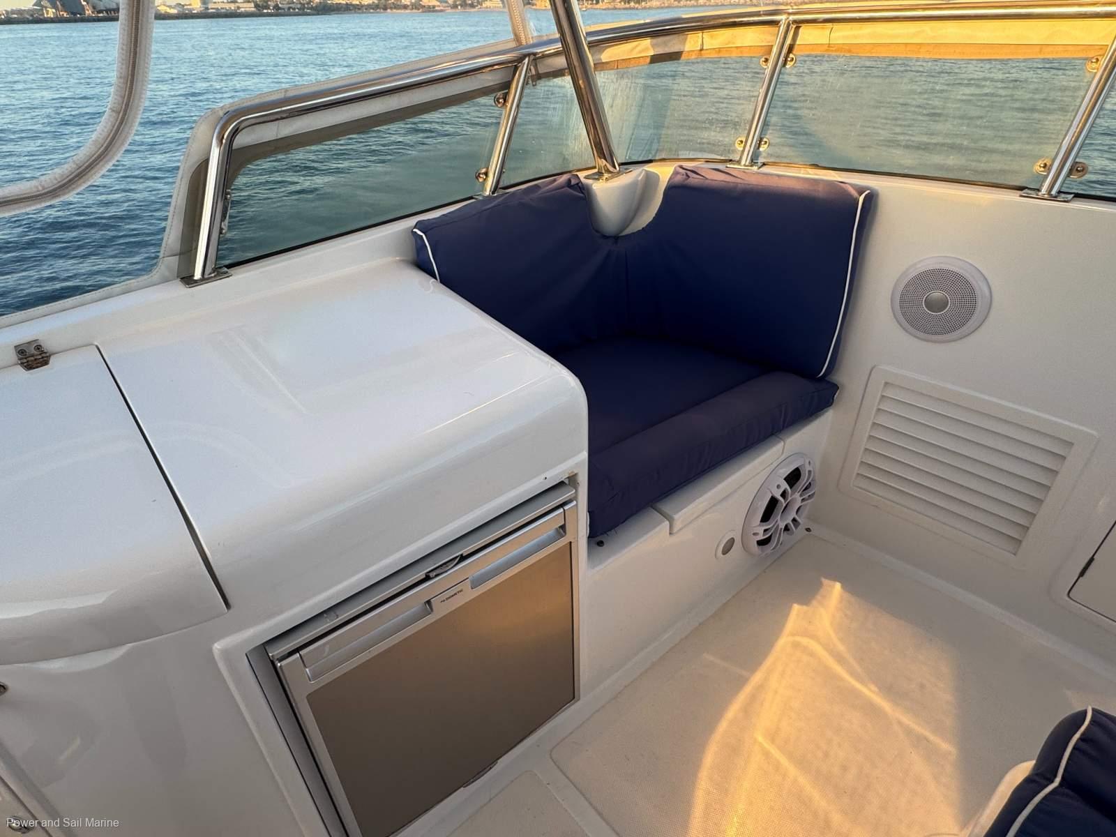 Thumbnail 10 - Bella 420 Flybridge Platinum