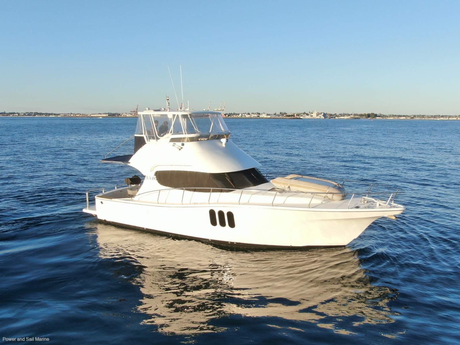Thumbnail 39 - Bella 420 Flybridge Platinum