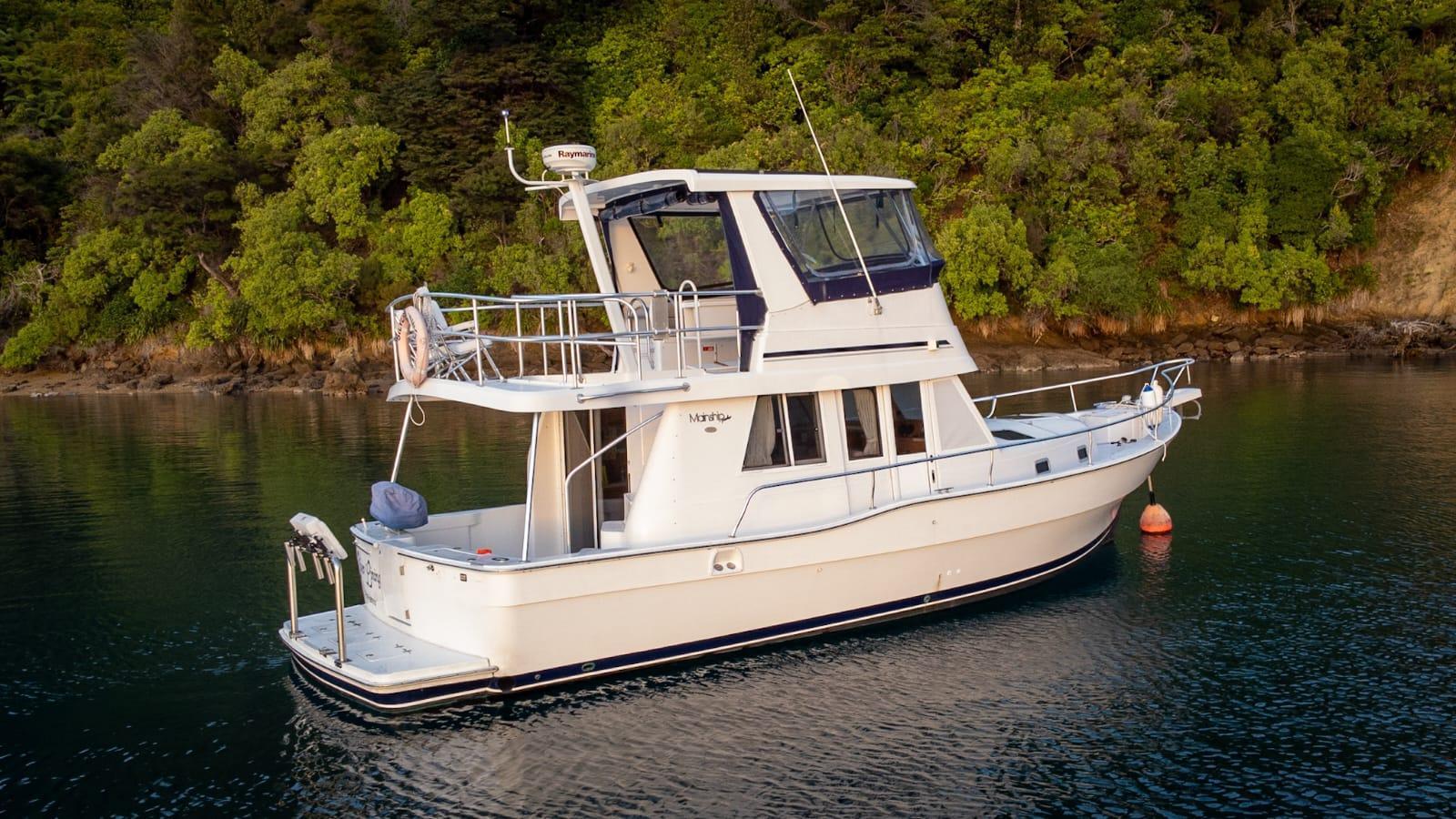 Mainship 390 Trawler