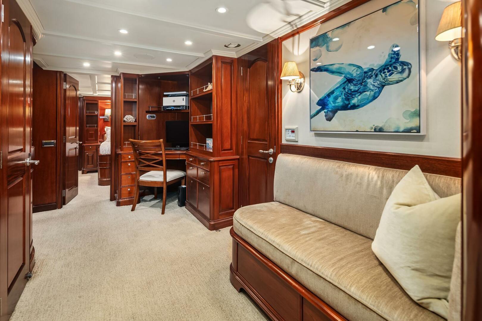 Thumbnail 34 - Rayburn Custom Yachts Flush Deck