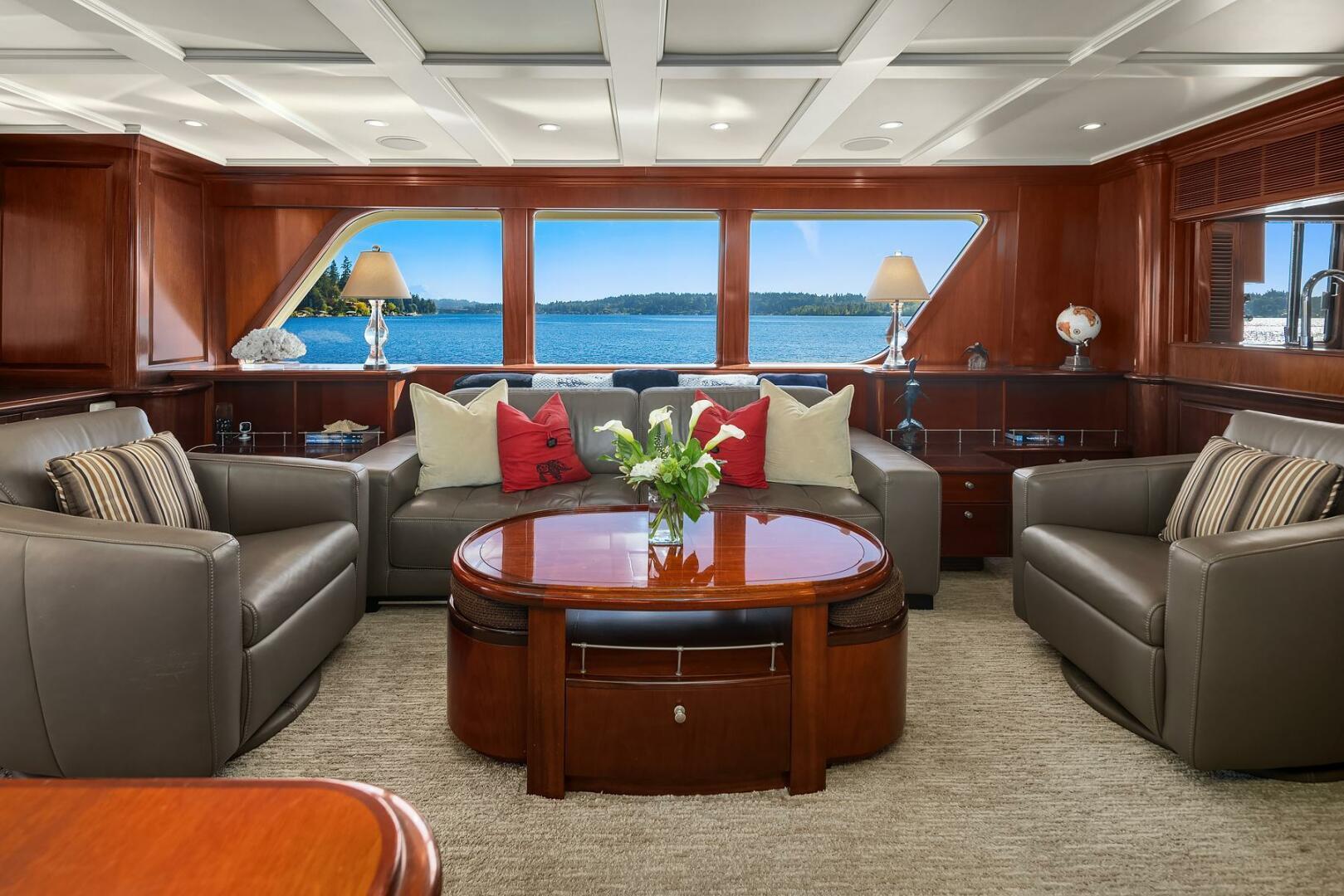 Thumbnail 5 - Rayburn Custom Yachts Flush Deck