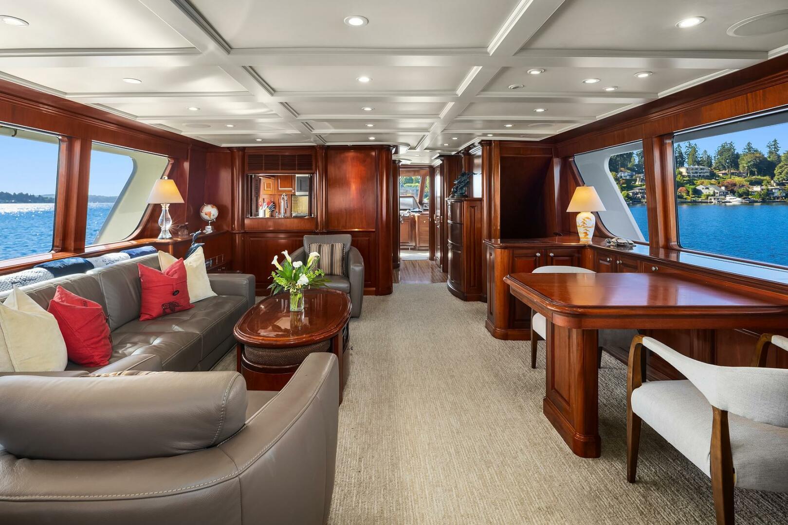 Thumbnail 2 - Rayburn Custom Yachts Flush Deck