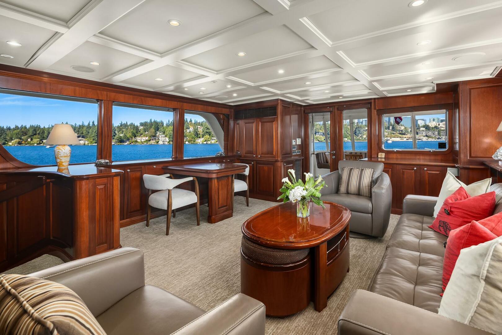 Thumbnail 4 - Rayburn Custom Yachts Flush Deck