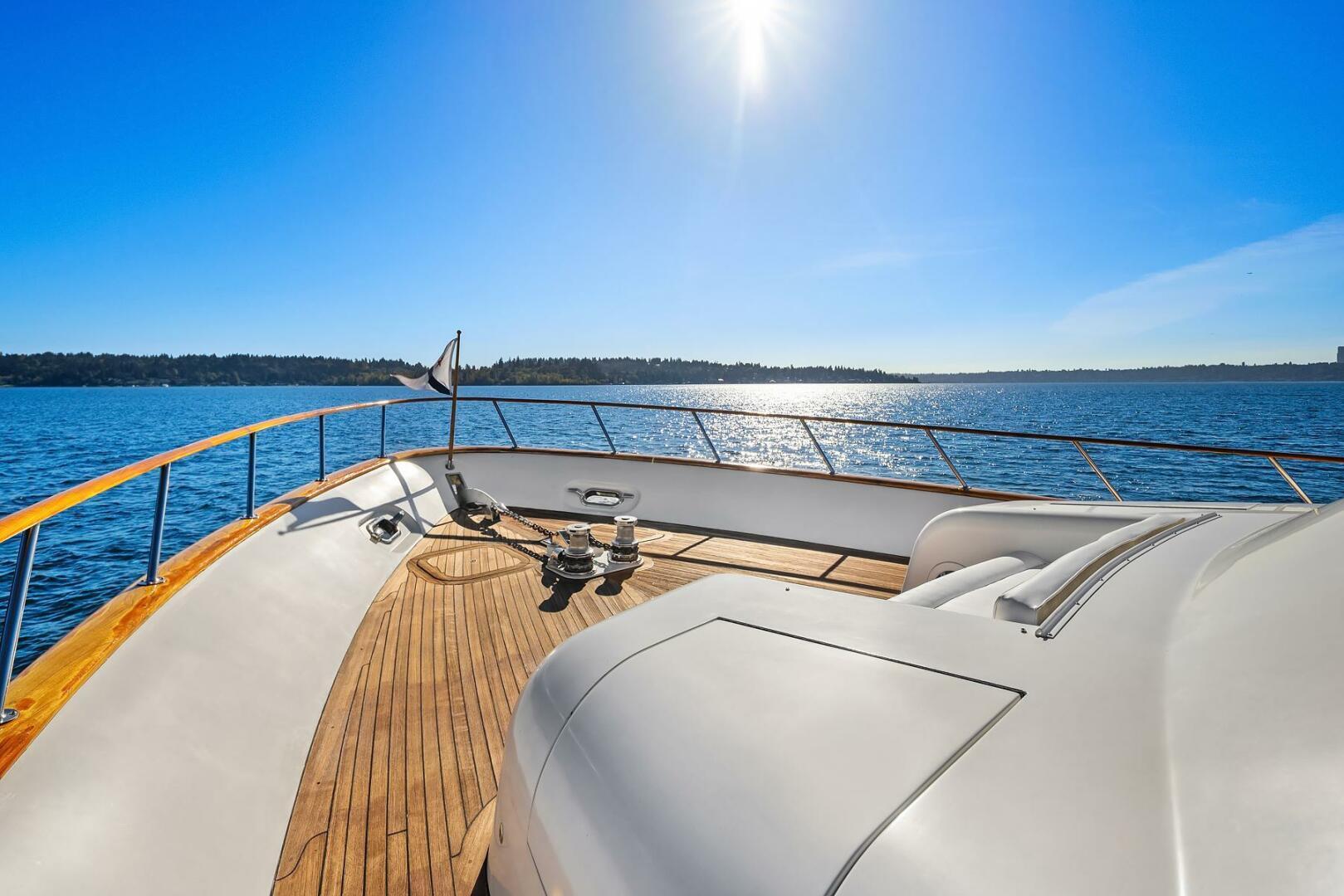 Thumbnail 64 - Rayburn Custom Yachts Flush Deck