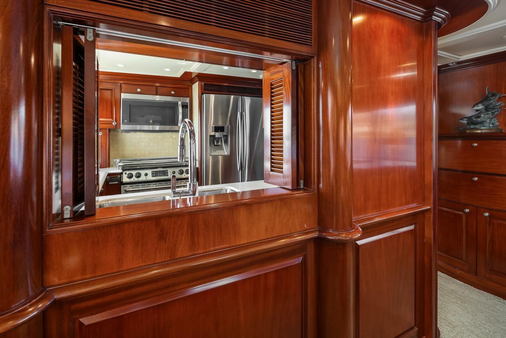 Thumbnail 12 - Rayburn Custom Yachts Flush Deck