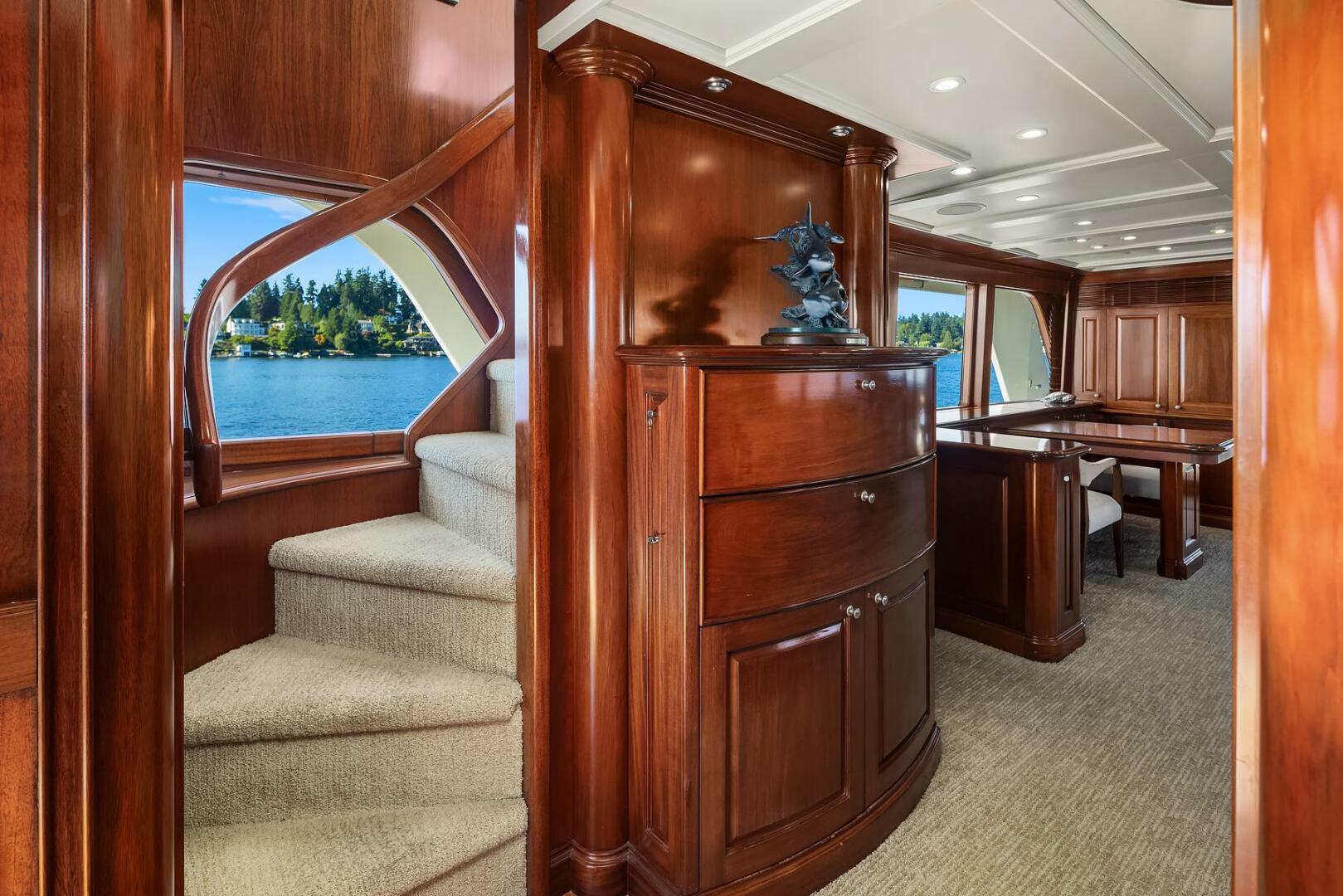 Thumbnail 6 - Rayburn Custom Yachts Flush Deck