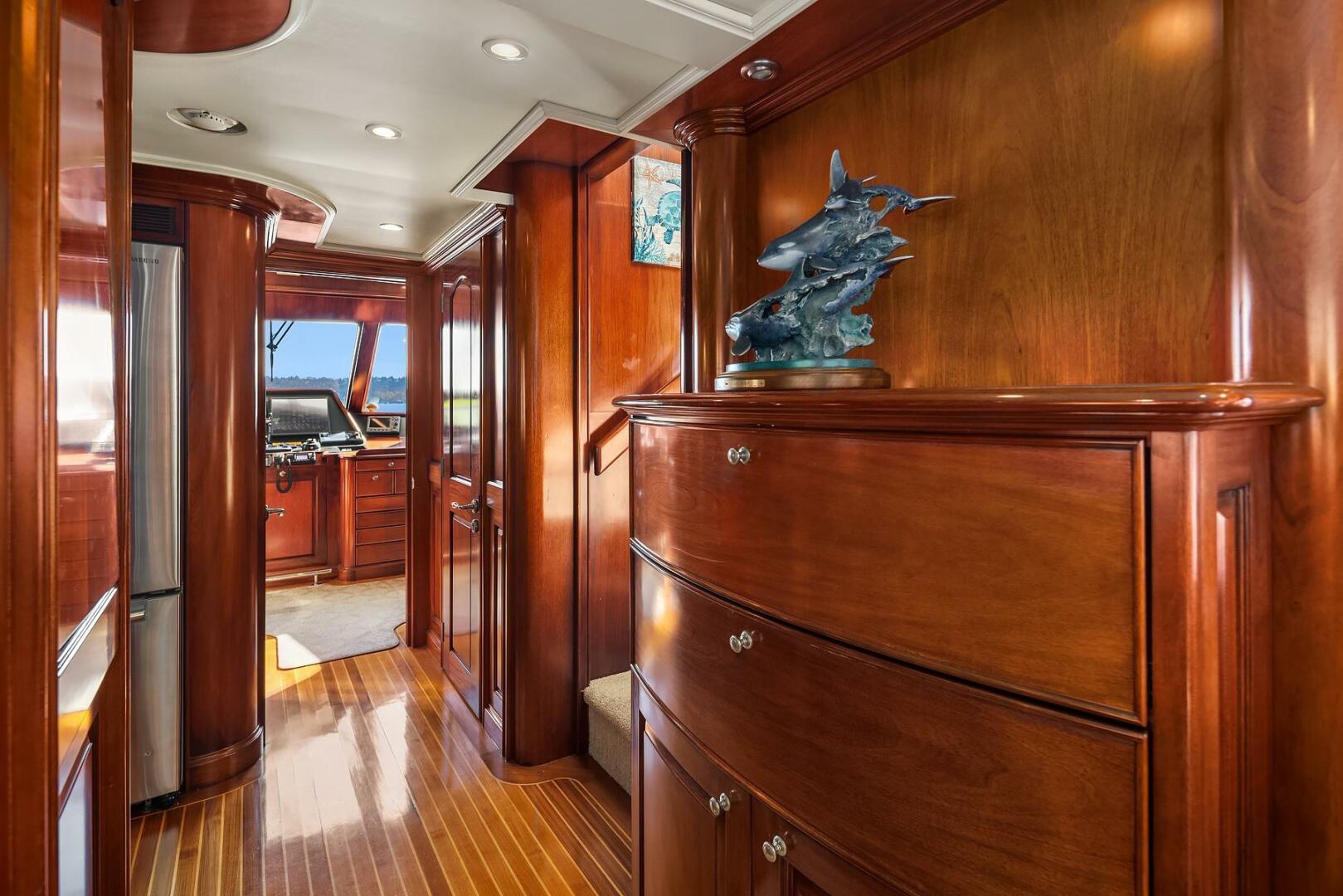 Thumbnail 7 - Rayburn Custom Yachts Flush Deck