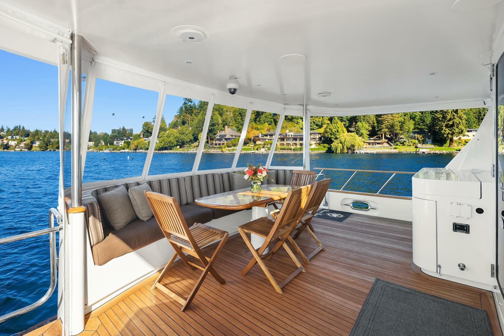 Thumbnail 52 - Rayburn Custom Yachts Flush Deck