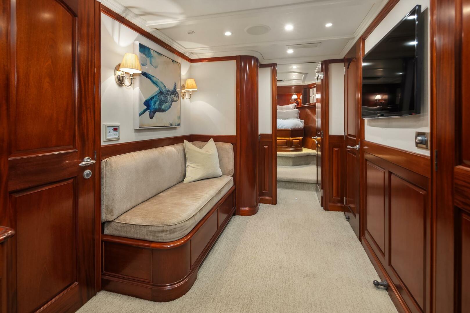 Thumbnail 33 - Rayburn Custom Yachts Flush Deck