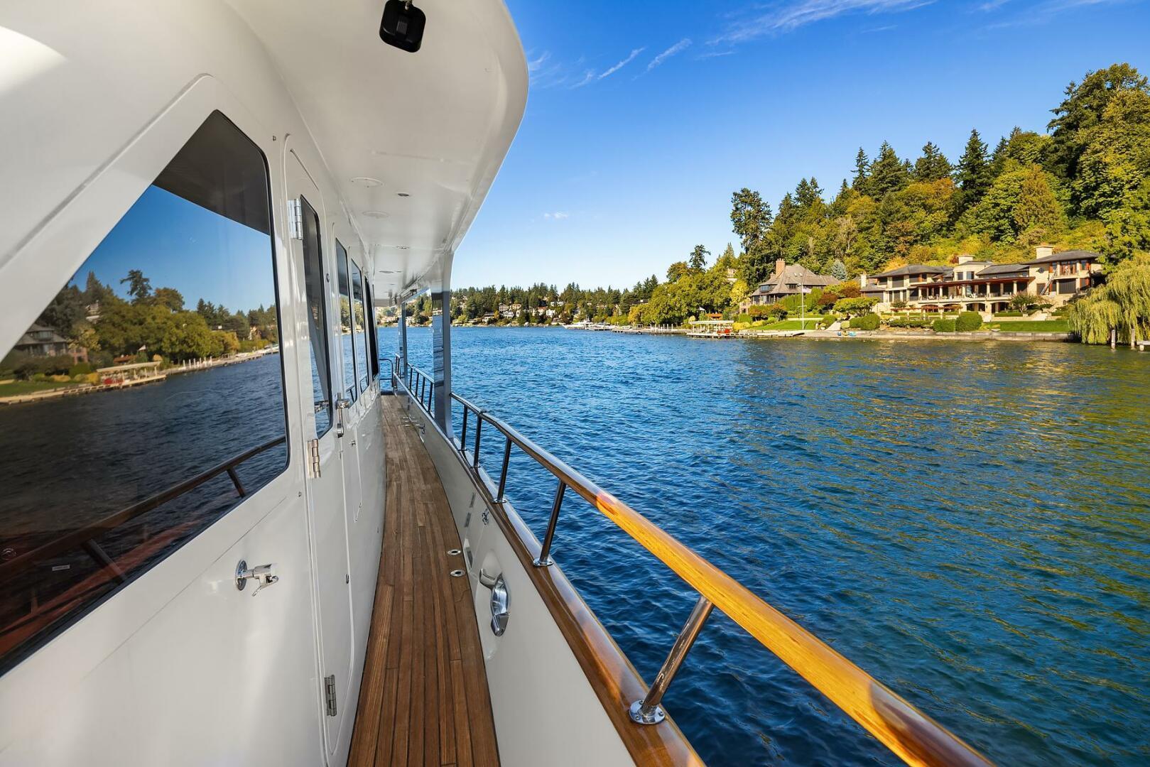Thumbnail 61 - Rayburn Custom Yachts Flush Deck