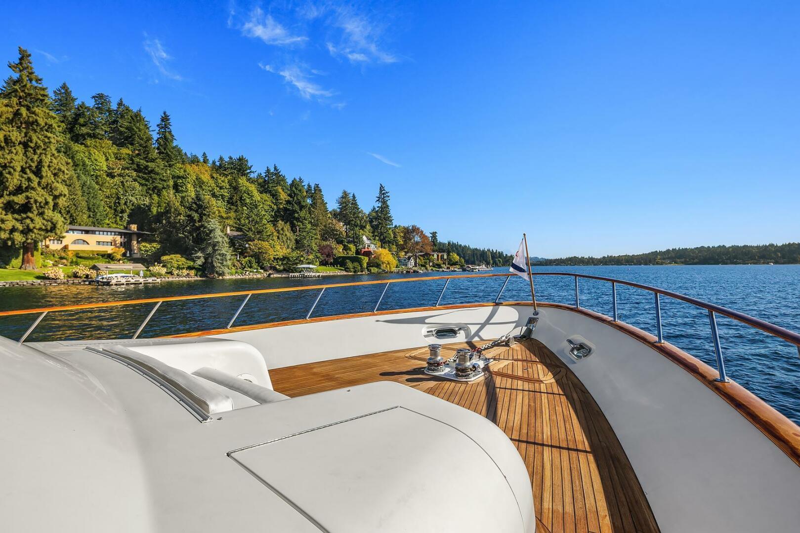Thumbnail 63 - Rayburn Custom Yachts Flush Deck