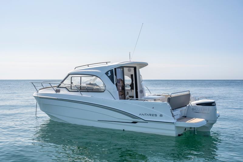 Beneteau Antares 8