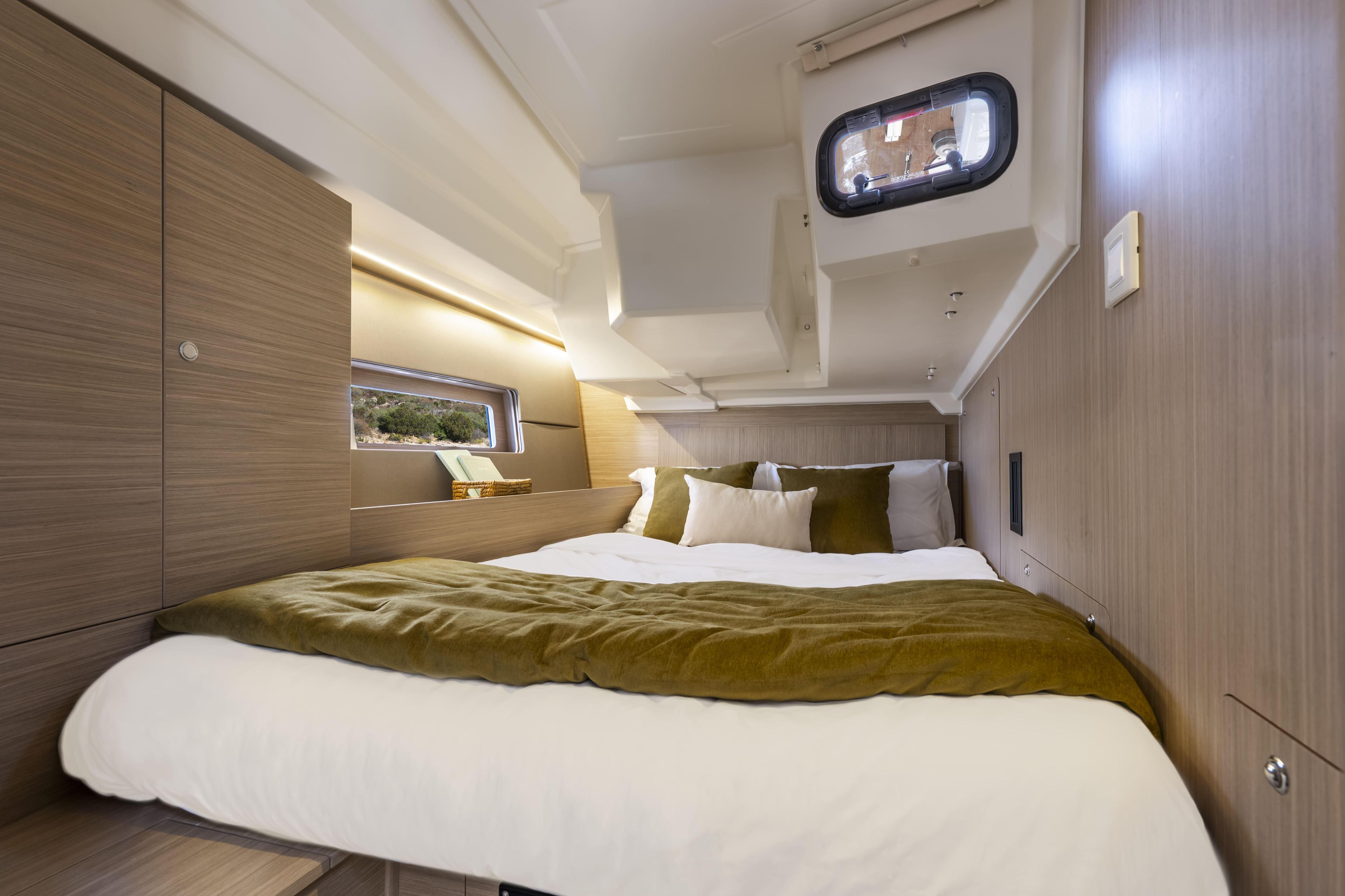 Beneteau Oceanis 47