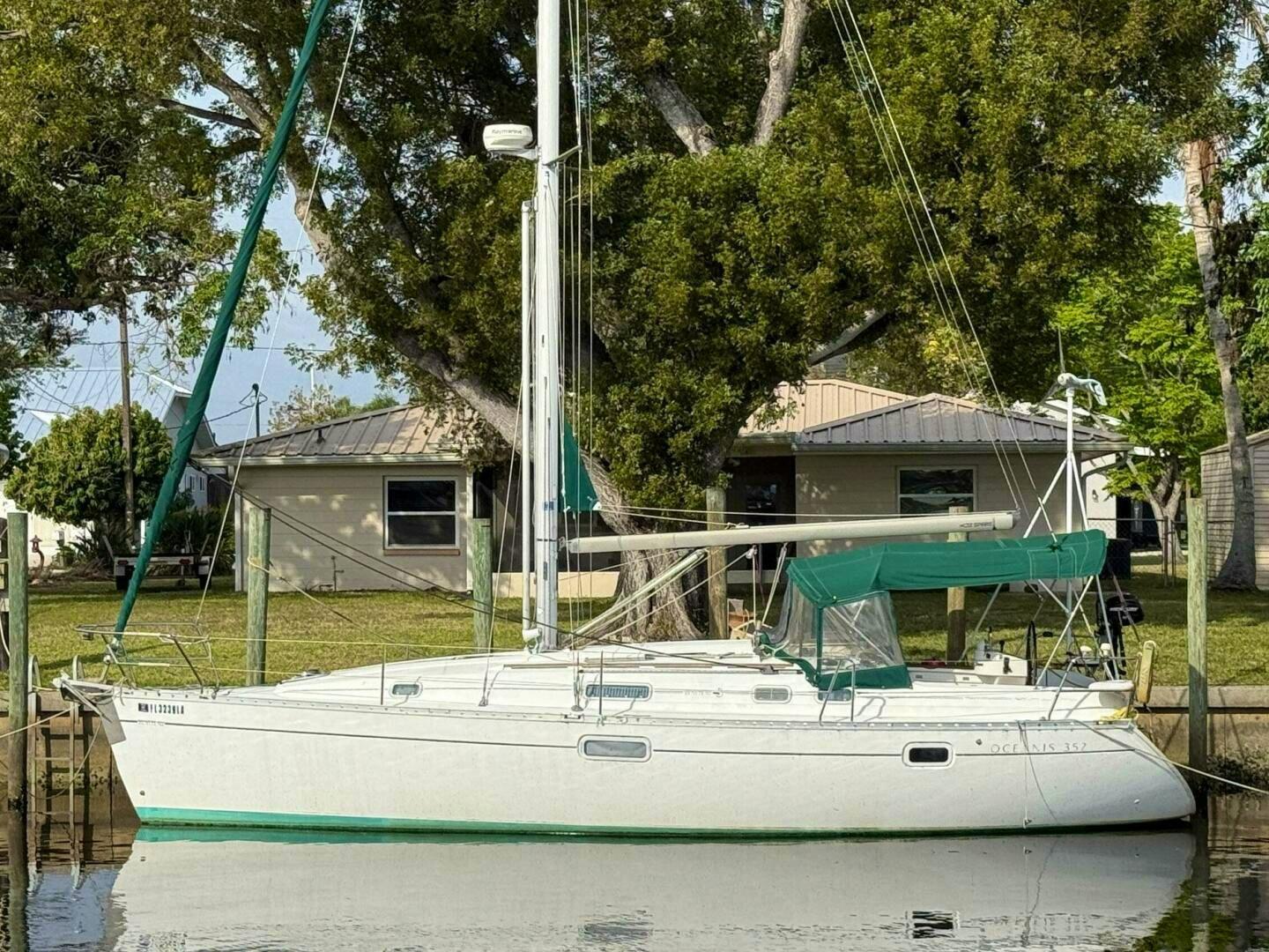 Beneteau OCEANIS 352