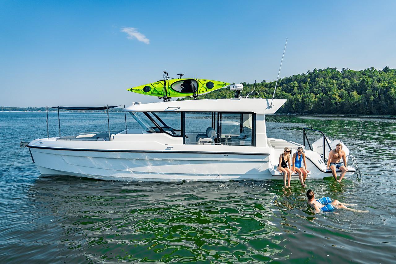 Cruisers Yachts 38 VTR