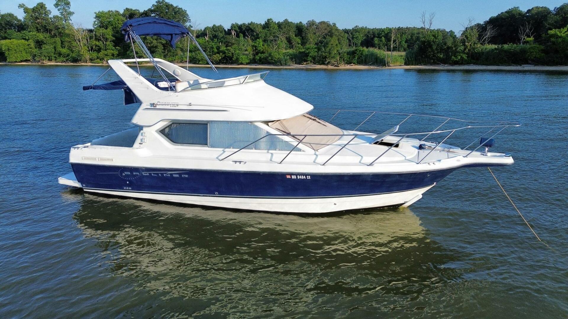 Bayliner Discovery 288