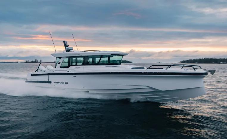 Axopar 38 Cross Cabin