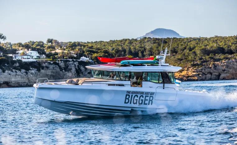Axopar 45 XC Cross Cabin