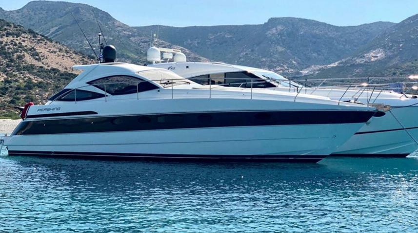 Pershing 43