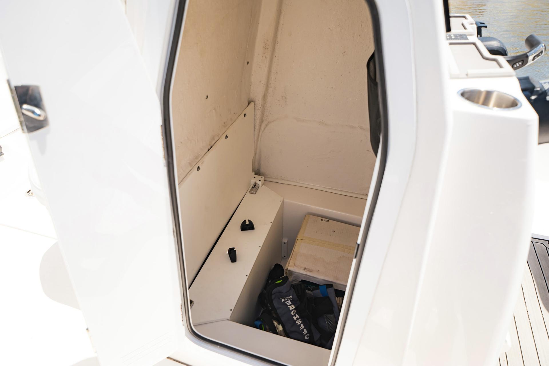 Photo 33