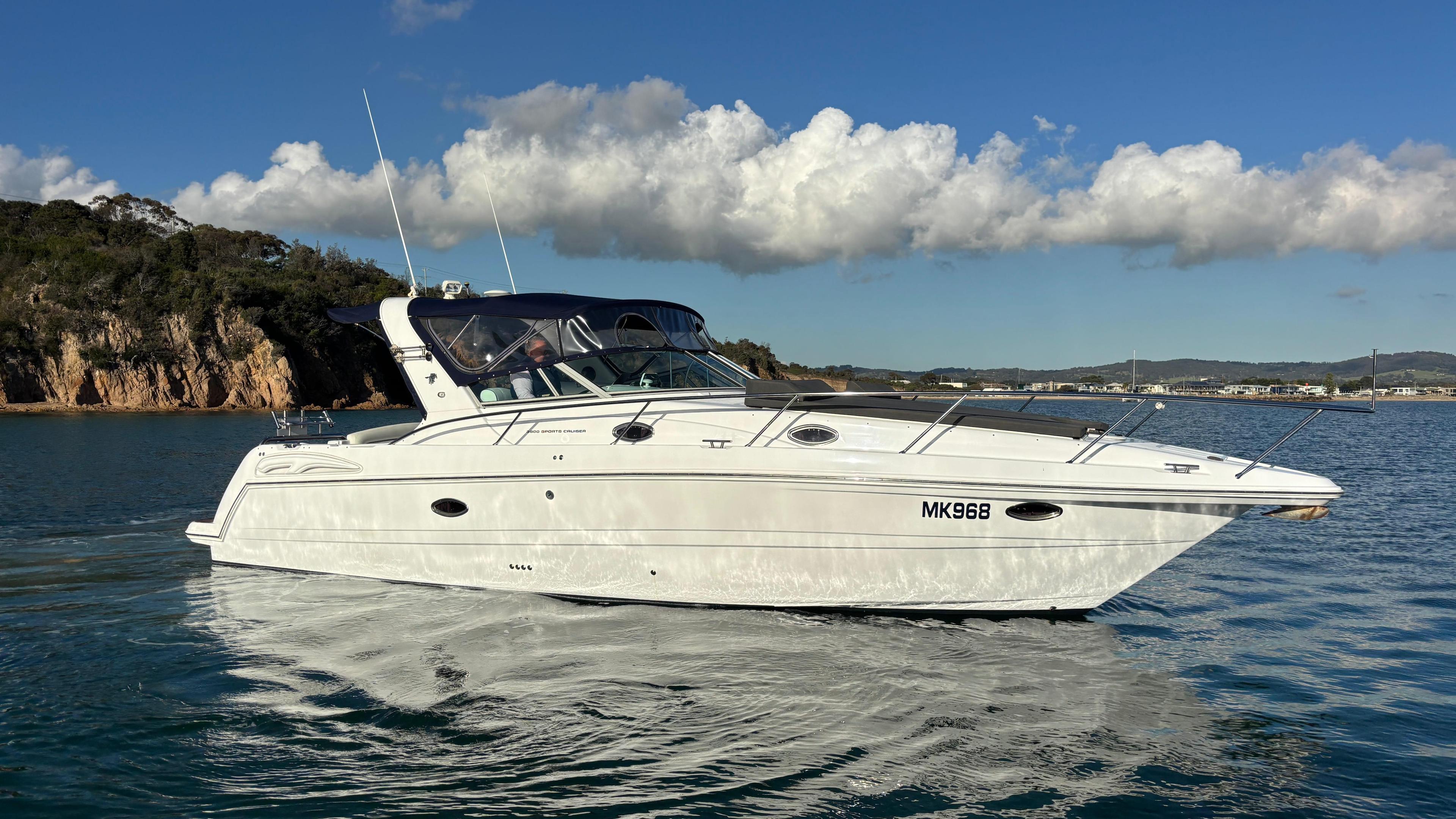 Mustang 3800 Sports Cruiser