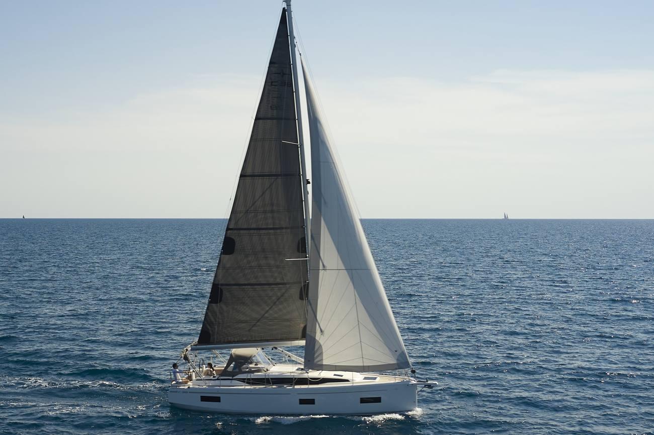 Bavaria C38