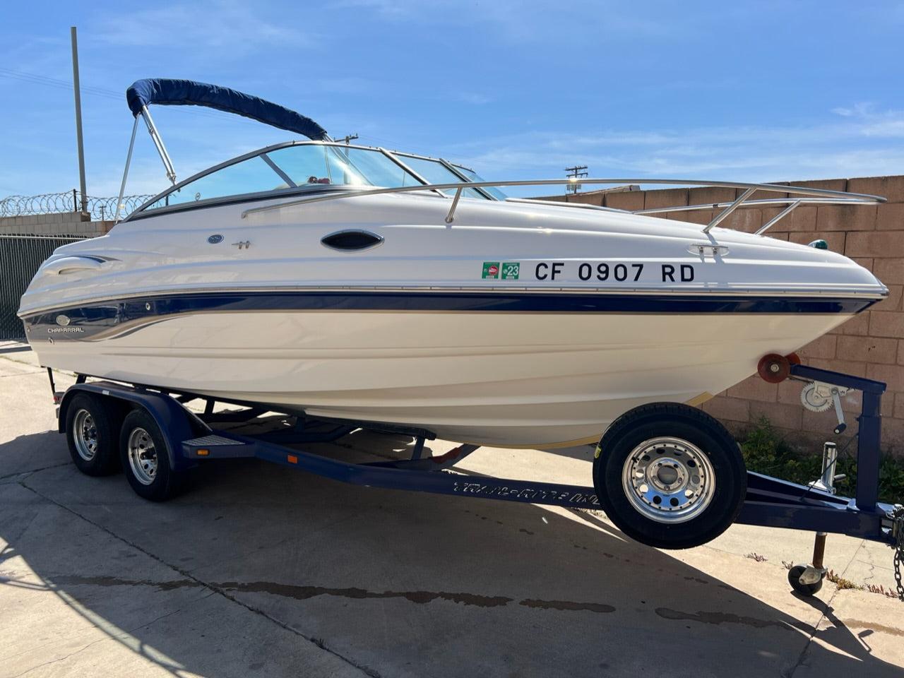 Chaparral 215 SSi Cuddy