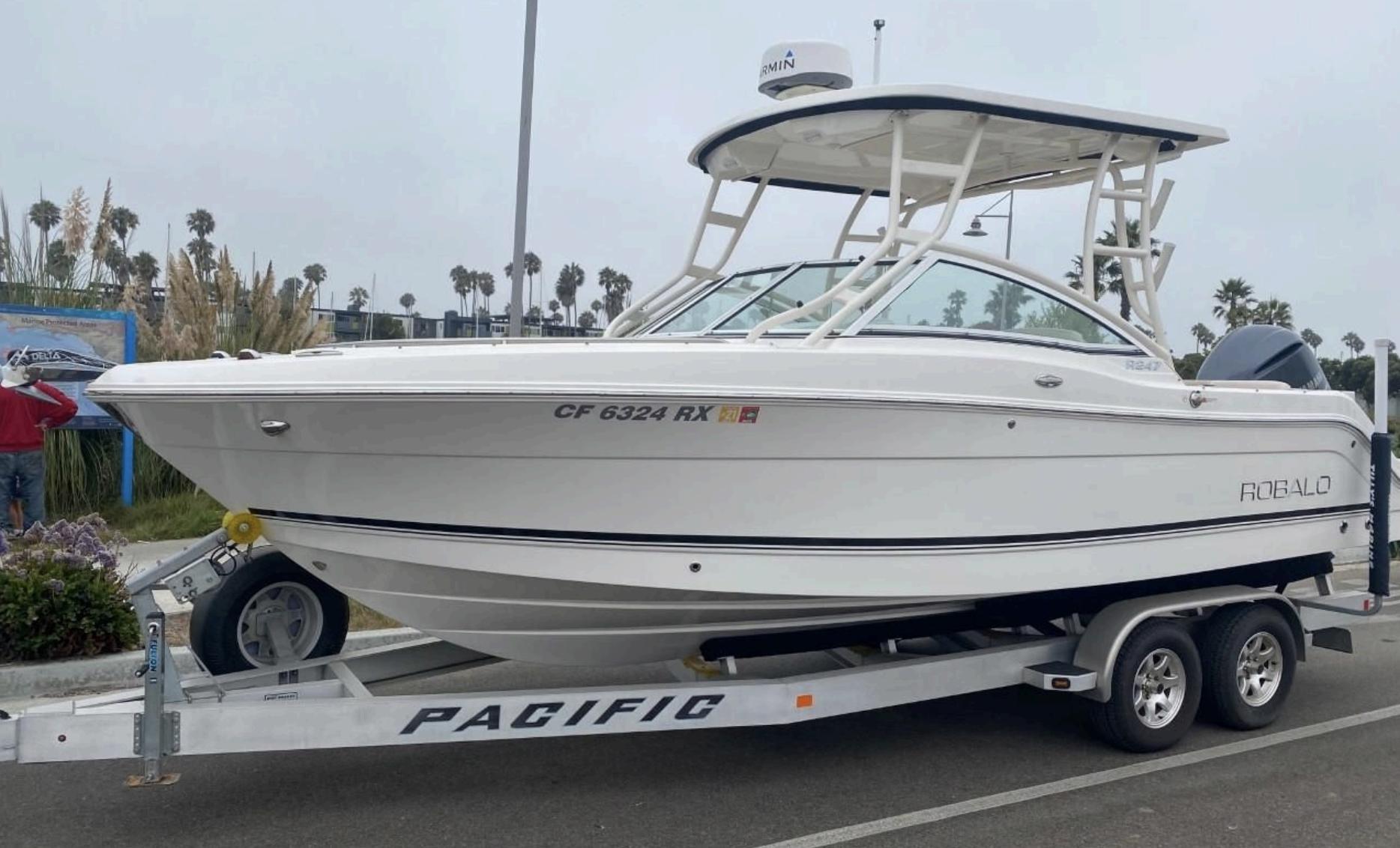 Robalo 247