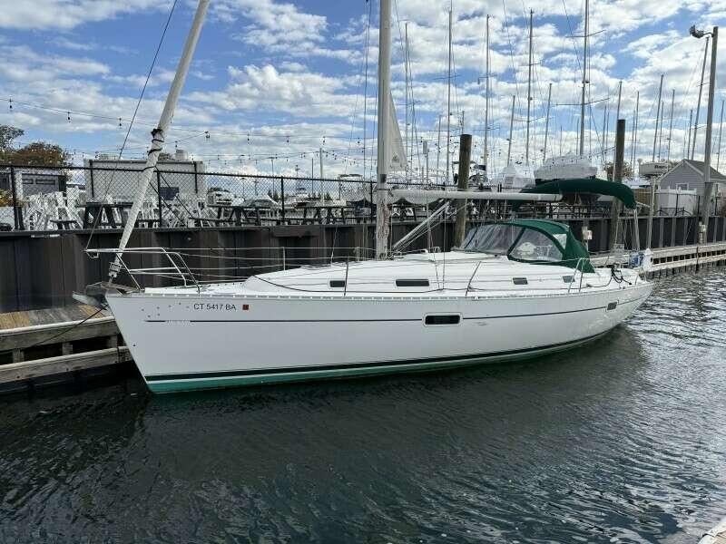 Beneteau 361