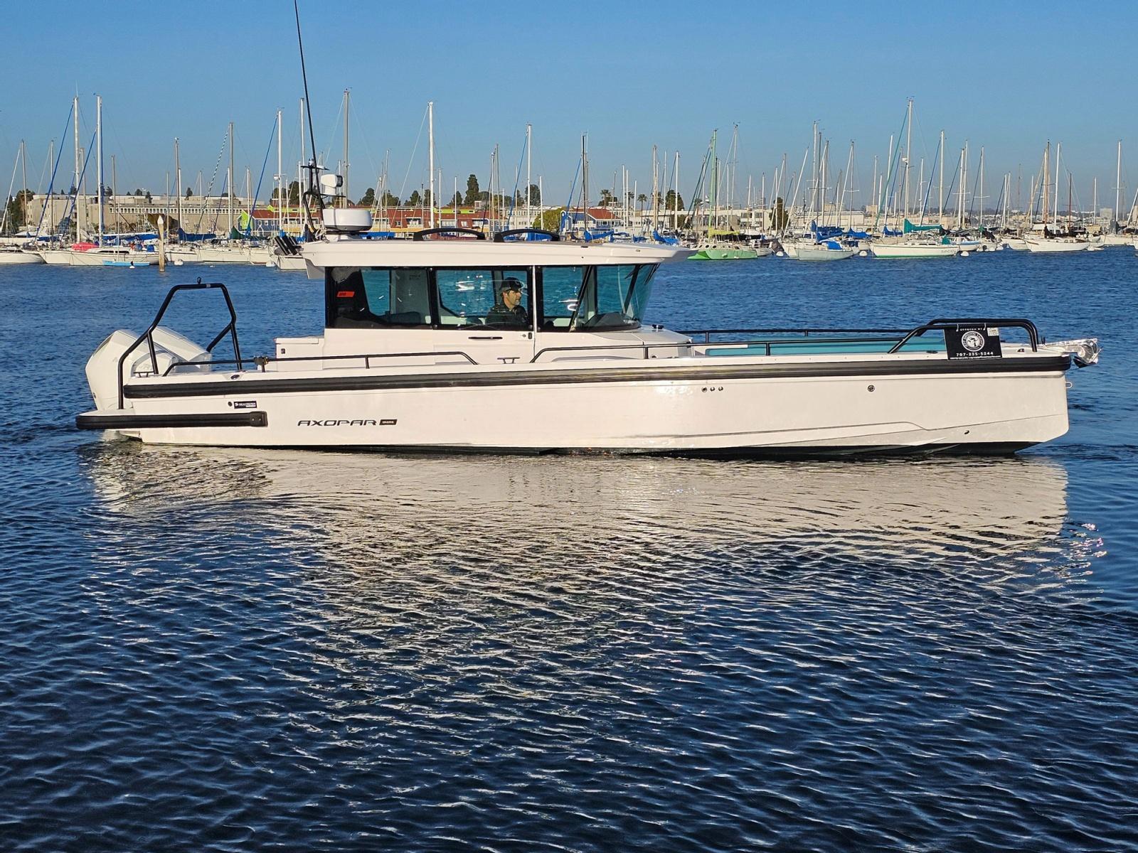 Axopar 28