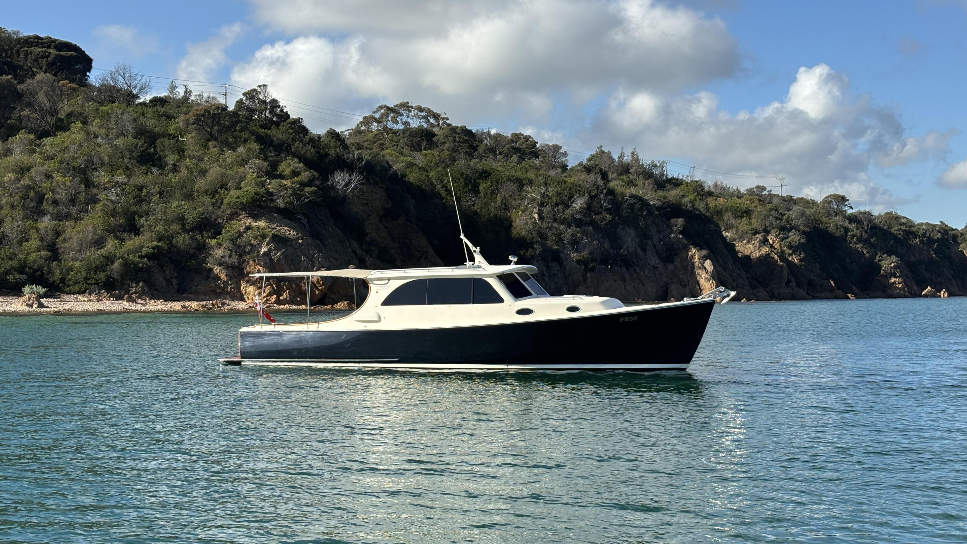 2003 Palm Beach 38 for sale in Martha Cove