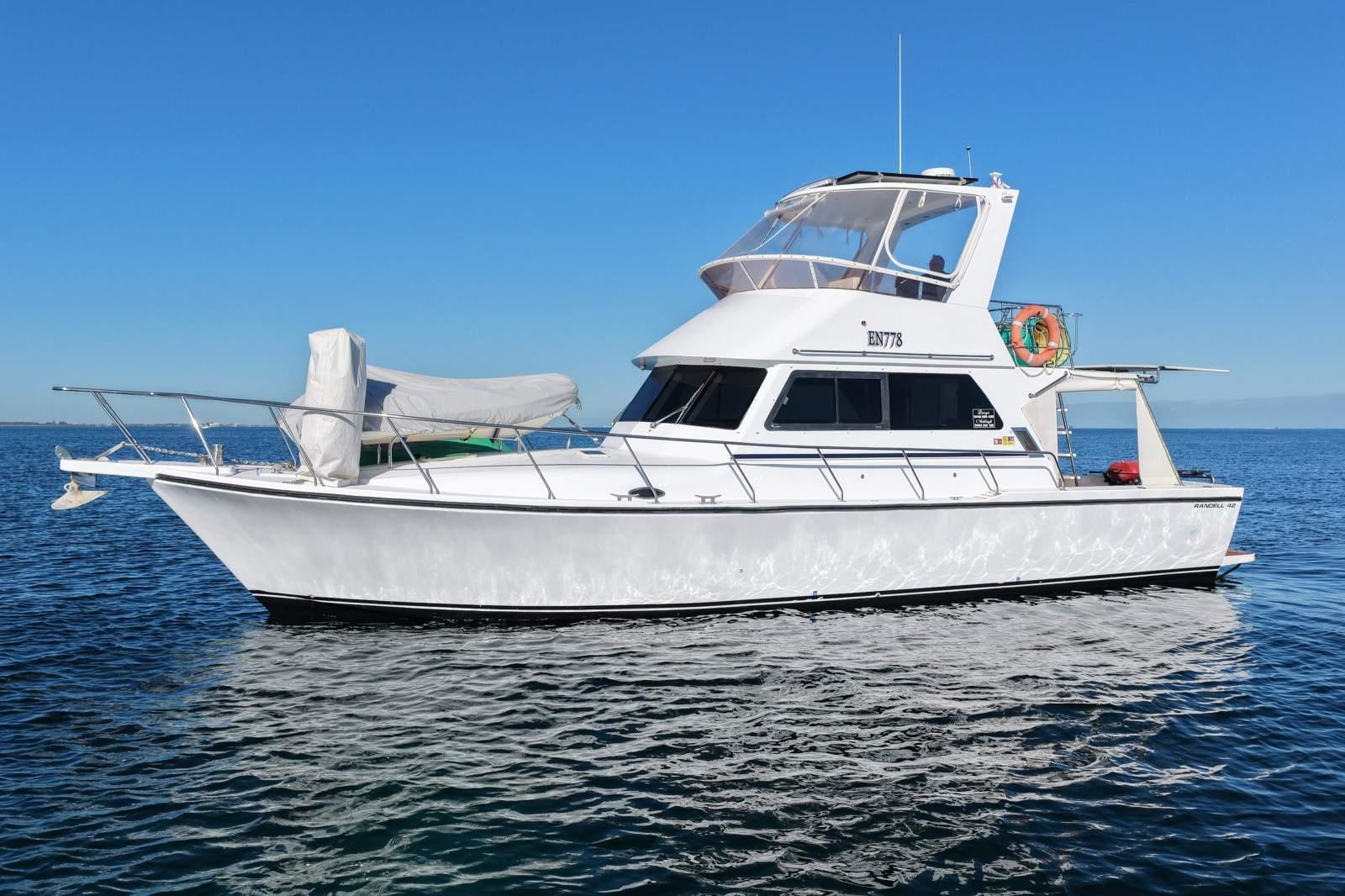 Len Randell 42 Flybridge