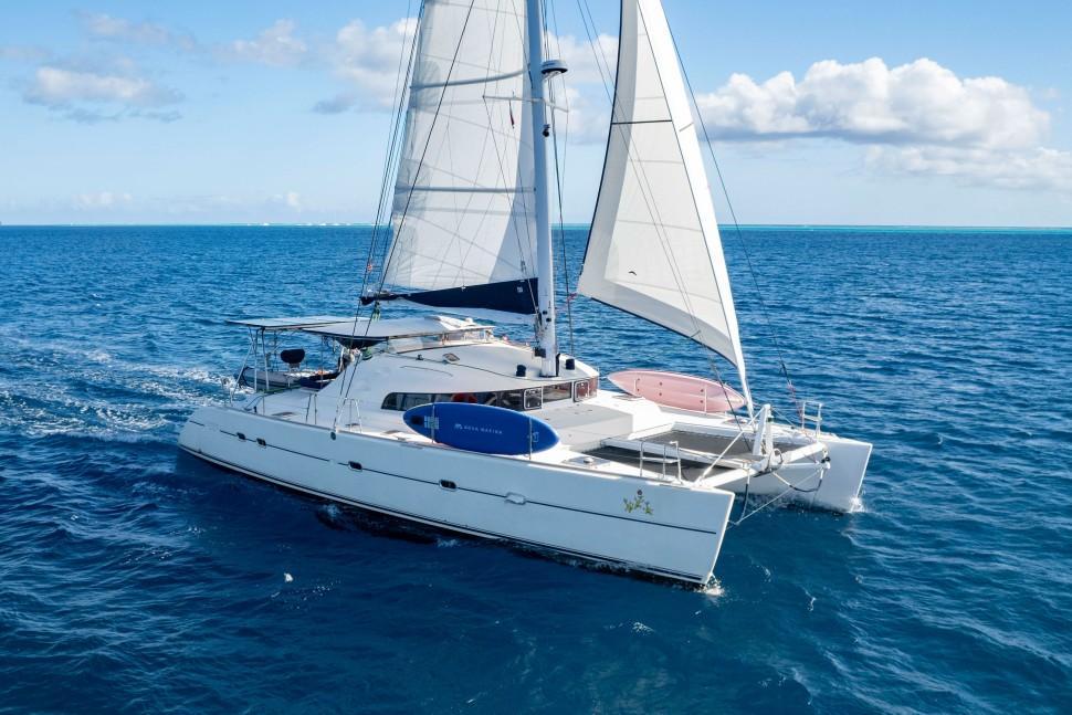2003 Lagoon 470 for sale in Tahiti, French Polynesia
