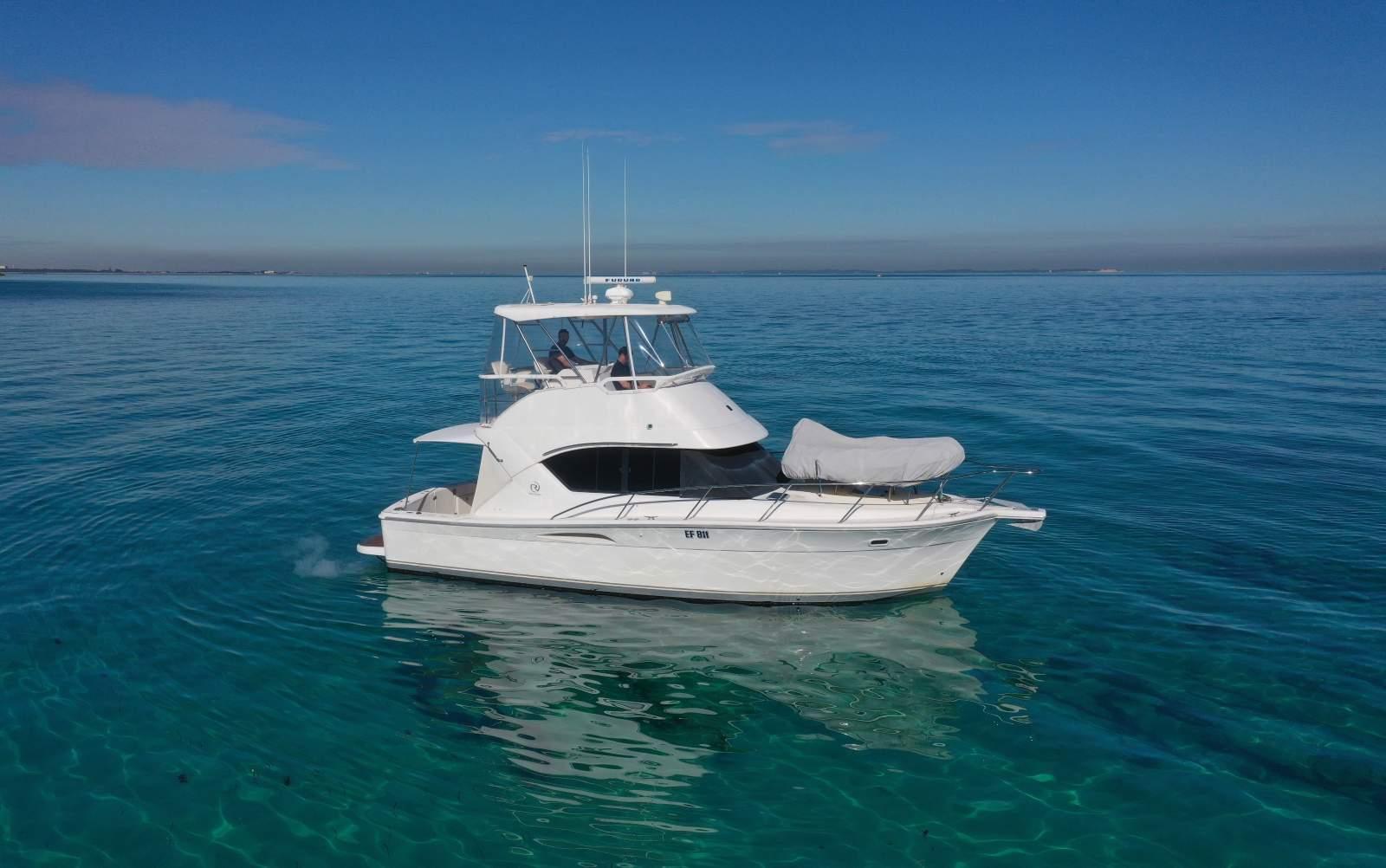2000 Riviera 3350 Flybridge for sale in R Marine Perth, East Fremantle