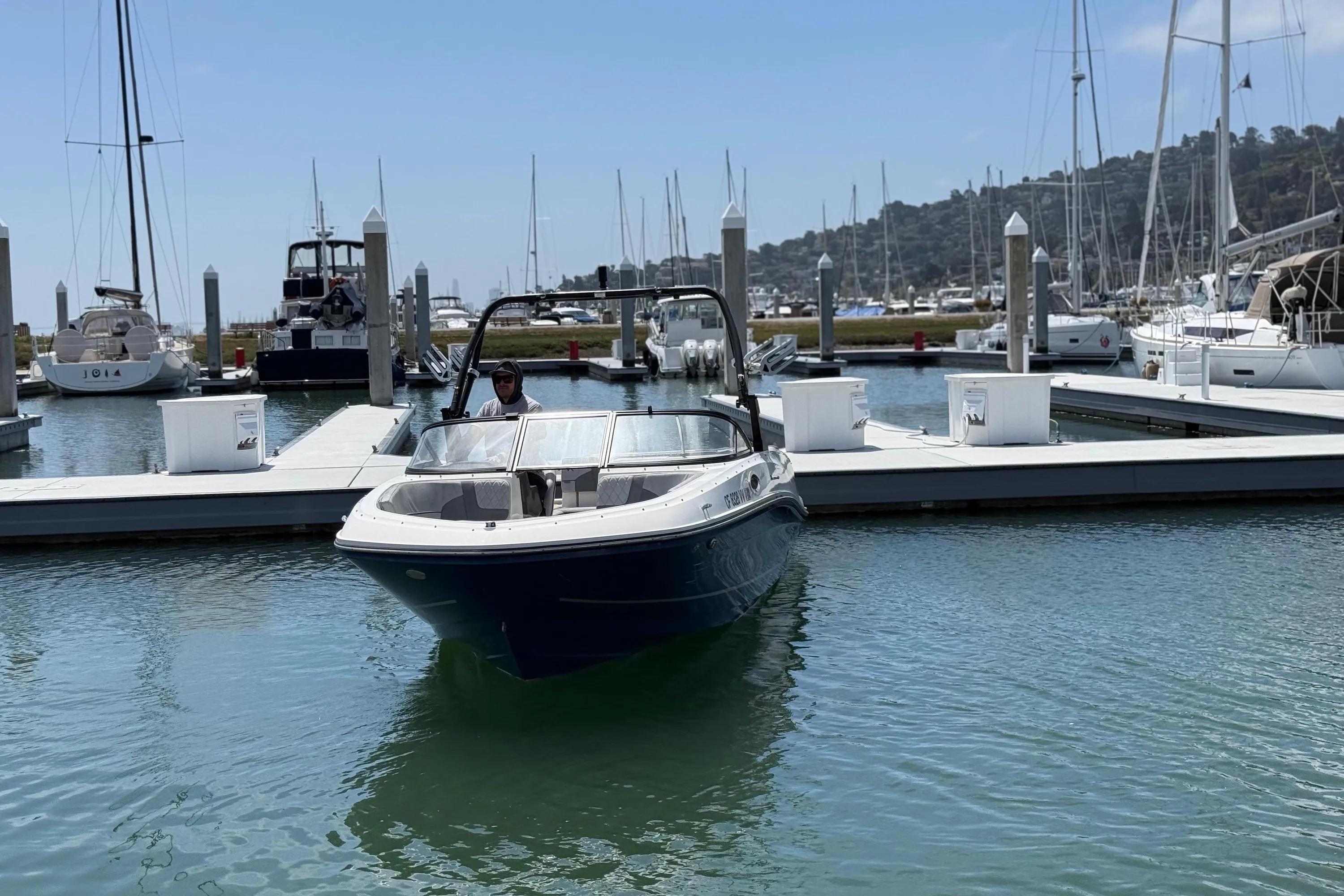2021 Bayliner VR6 Bowrider I/O for sale in Sausalito, CA